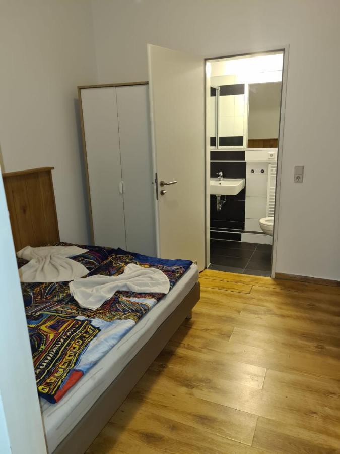 Zafir * Berlino